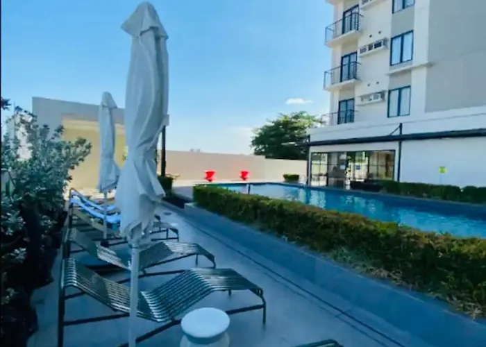 Appartement Fully Furnished Unit At The Median With Fast Internet Connection And Netflix Cebu