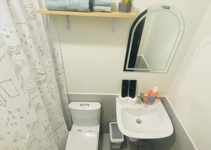 Appartement Fully Furnished Unit At The Median With Fast Internet Connection And Netflix Cebu