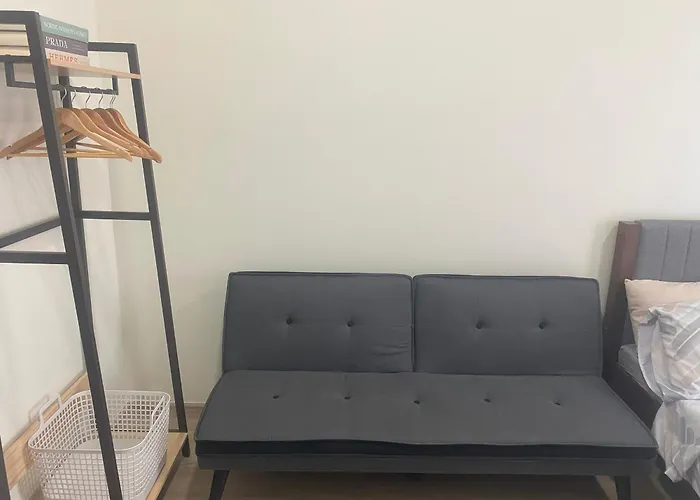 Appartement Fully Furnished Unit At The Median With Fast Internet Connection And Netflix